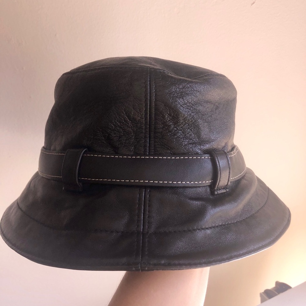 *New*Coach Leather bucket hat